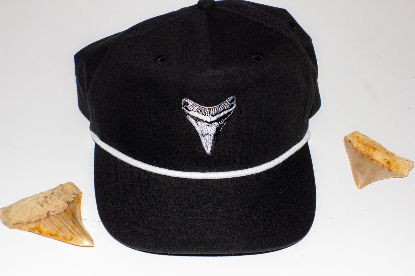 Meg Tooth Snap Back